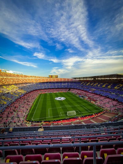 برشلونة يفرط في لقب الدوري الإسباني وسط فوضى داخلية وغضب جماهيري